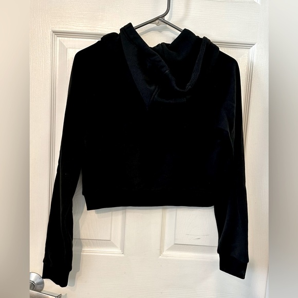 Adidas Originals Women’s Cropped Hoodie. Size: XS - Picture 2 of 3